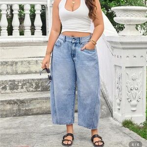 MAKE AN OFFER - SHEIN CURVE Barrel Jeans